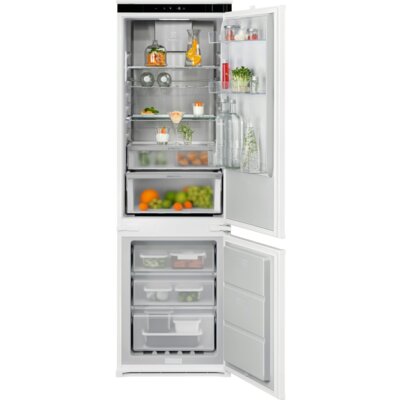 Lodówka ELECTROLUX 800 E8MNGC18S No Frost AI CoolAssist 177.2cm