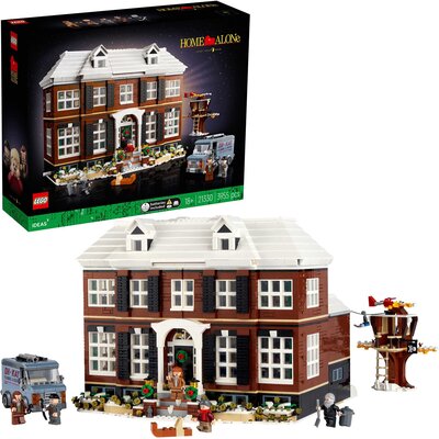 LEGO 21330 Ideas Kevin sam w domu