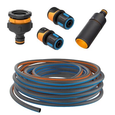 Wąż ogrodowy FISKARS 5/8 25 m Q4 1027098 + Szybkozłącza FISKARS (3 szt.) 1027051, 1027072, 1027079 + Zraszacz prosty FISKARS 1027088